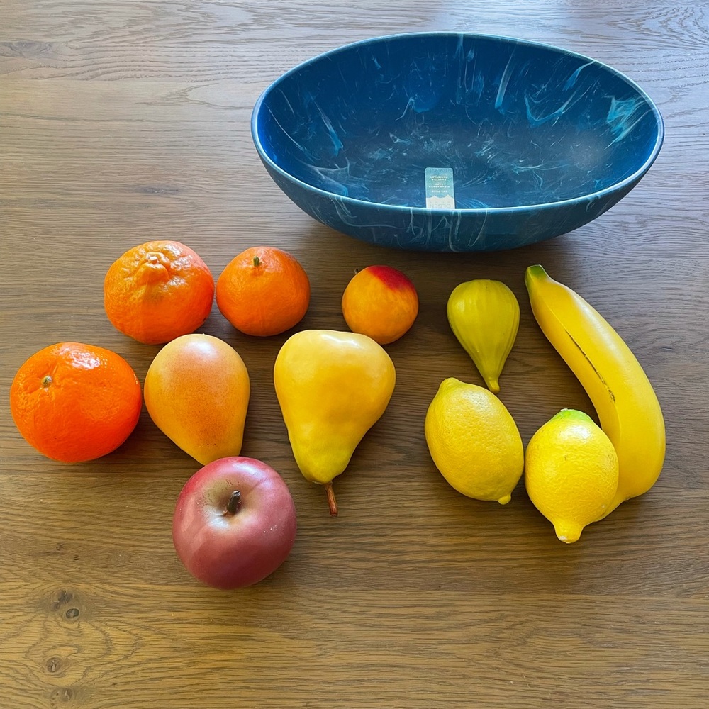 11 Pieces of Vintage Plastic Fruit. In Good Vintage Condition. - Picture 2 of 2